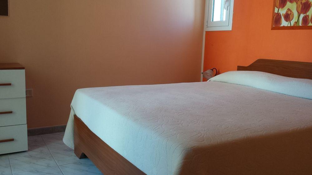 Hotel Mare Blu Torre dell'Orso Eksteriør billede